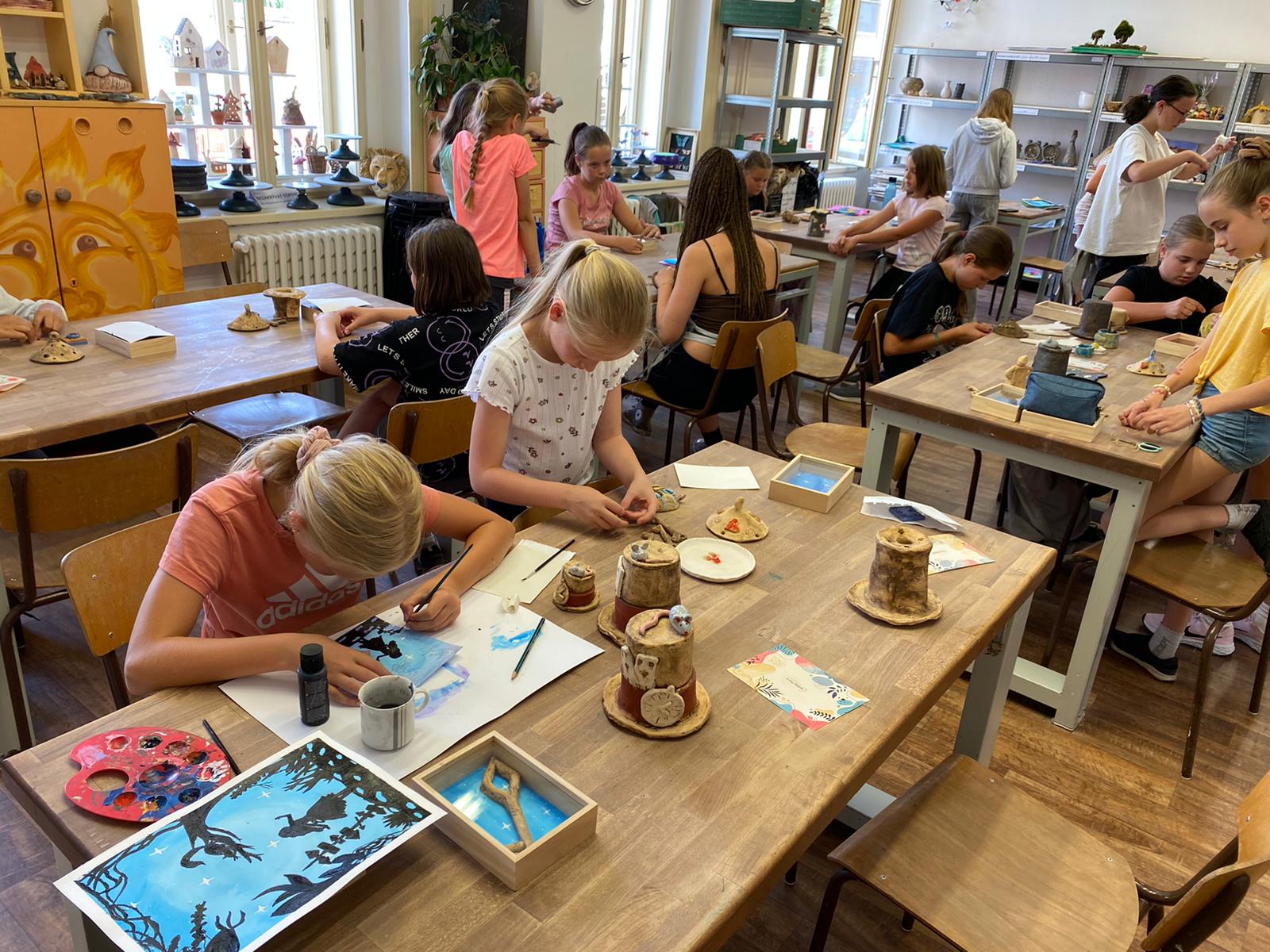 KERAMICKO-VÝTVARNÝ 1